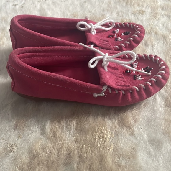 Thunderbird moccasins - Picture 2 of 6